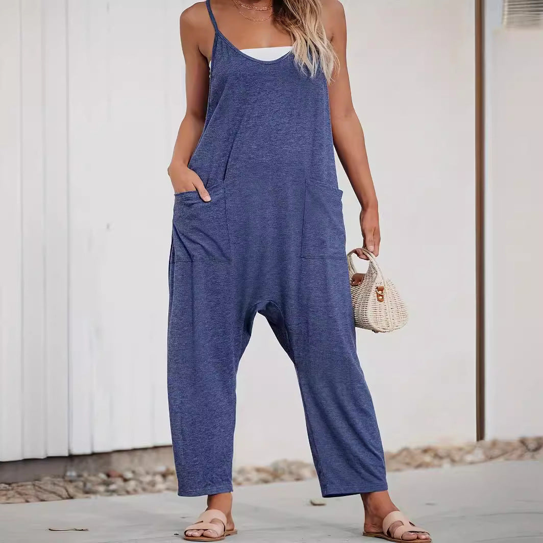 Damer afslappet jumpsuit med praktiske lommer og dyb rund halsudskæring Stilla