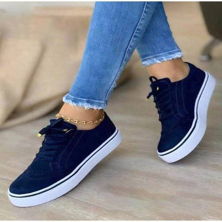 Dame Chic Sneakers med Broguemønster og robust sål Stilla