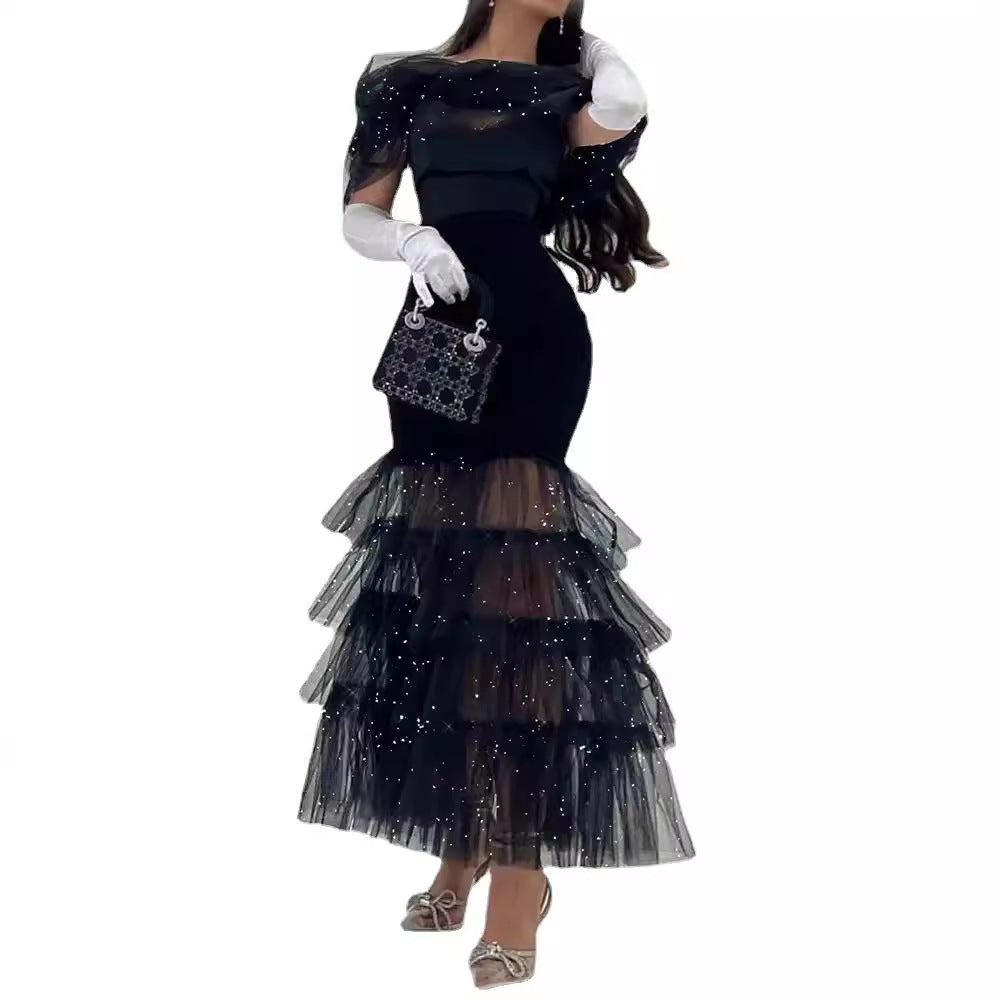 Dame Couture kjole med glitrende tyl lag og elegante ærmer Stilla