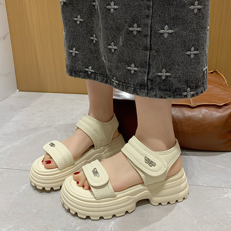 Dame Sporty Velcro sandaler med tyk sål og åndbare overmaterialer Stilla