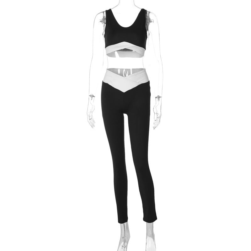 Dame Sporty Sæt med innovativt Crop-Top og figurskærmende Leggings Stilla