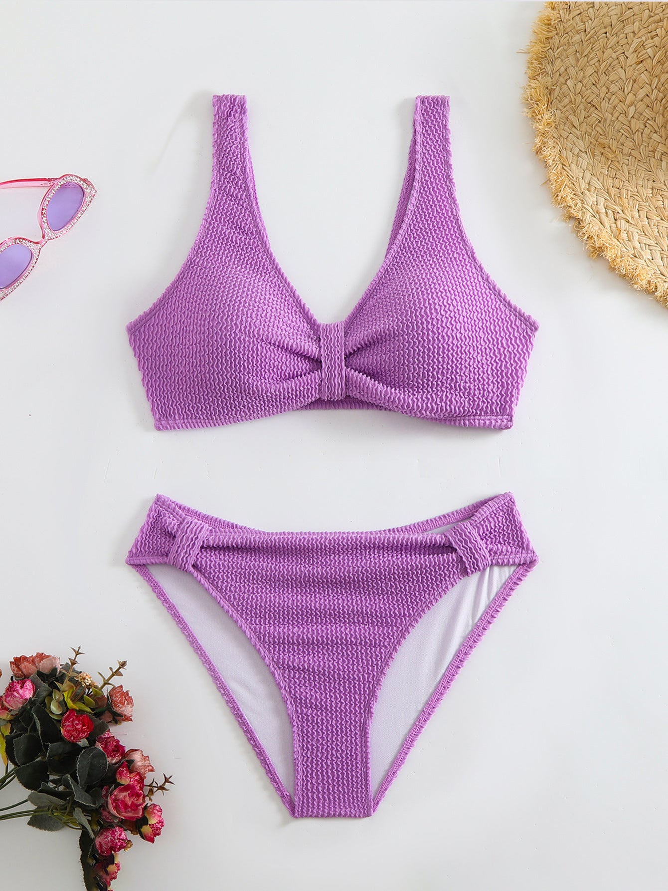 Dame bikini-sæt med smart knude-detail og høj skæring Stilla