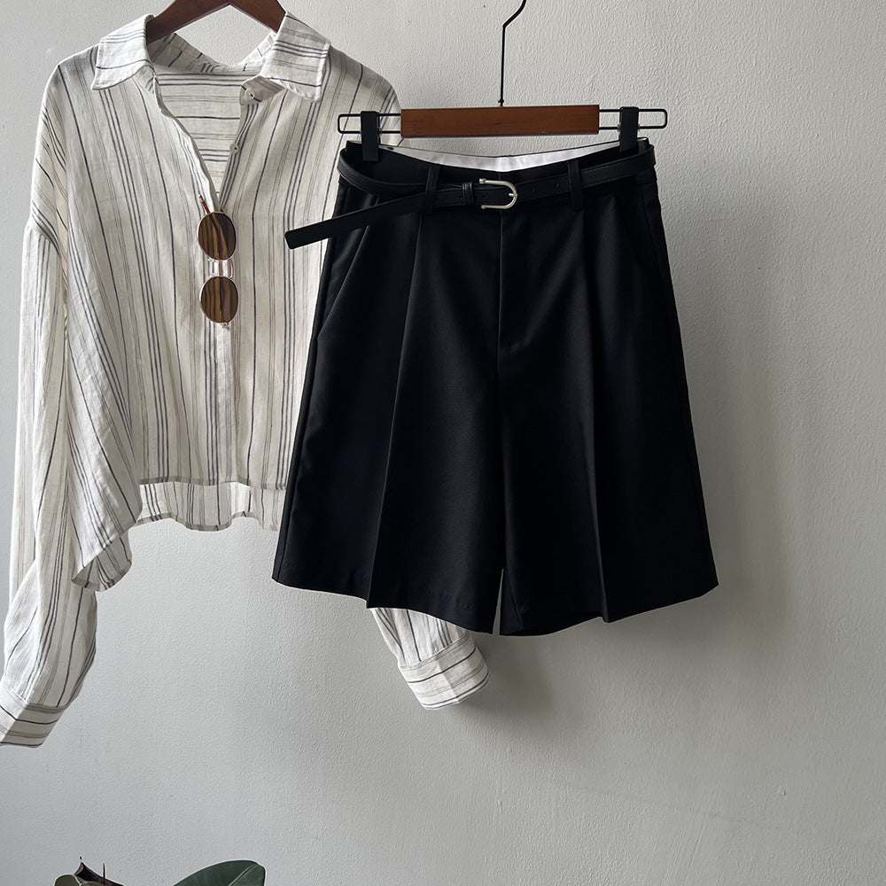 Dame casual shorts med fashionable folder og taljebælte Stilla
