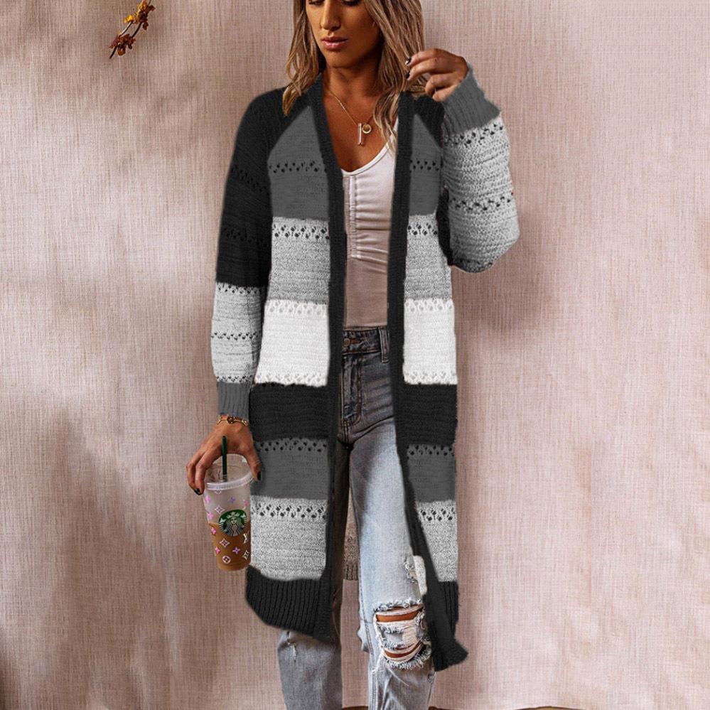 Dame strikket cardigan i retro patchwork stil med lange ærmer og åben front Stilla