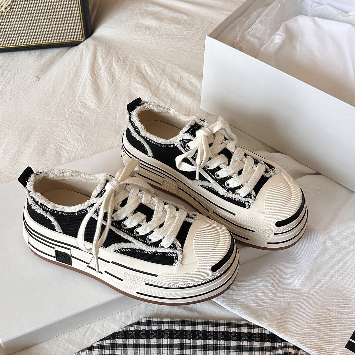 Femme Urban Chunky Platform Sneakers Stilla