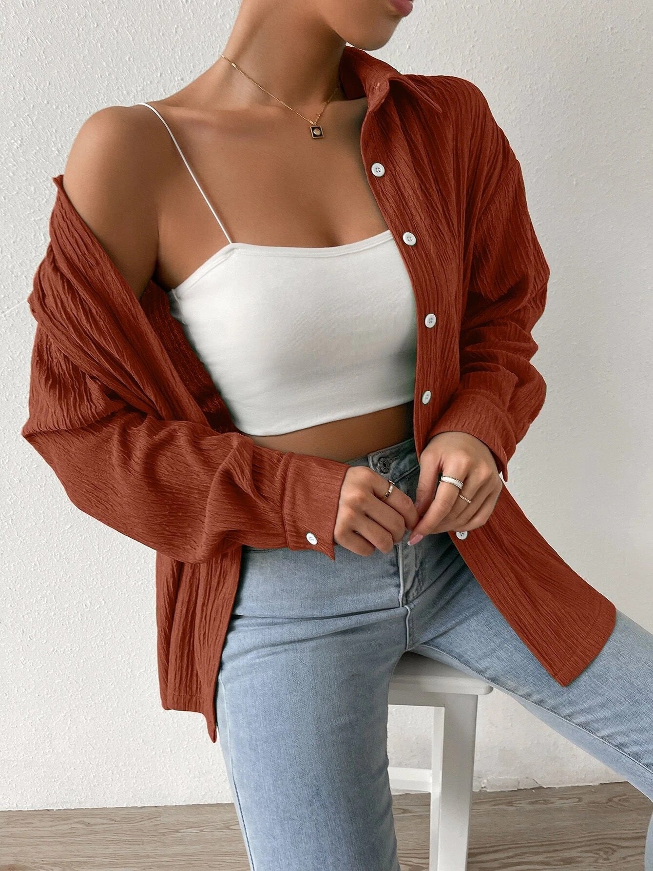 Dame afslappet langærmet skjorte med struktureret design Stilla