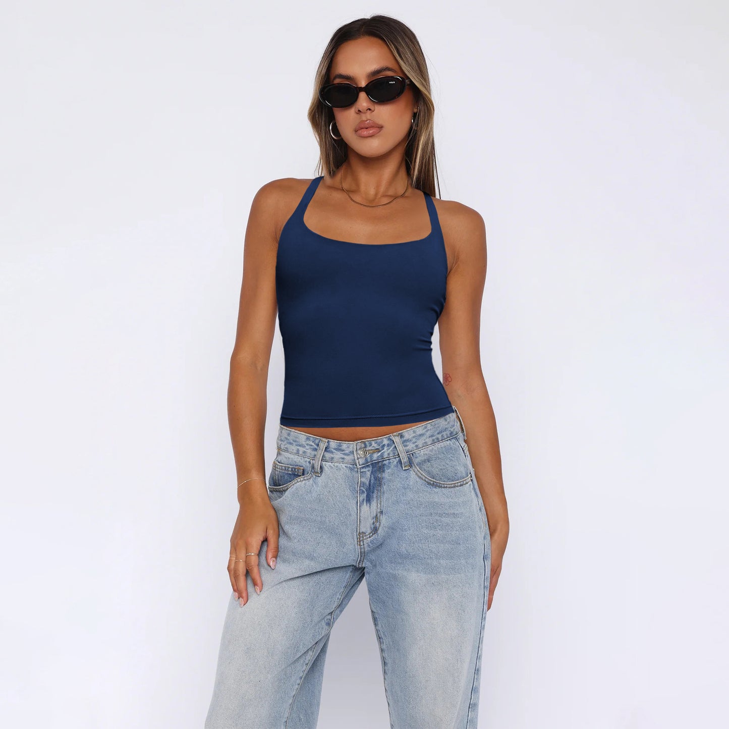 Dame tætsiddende Crop-Top med smalle stropper Stilla