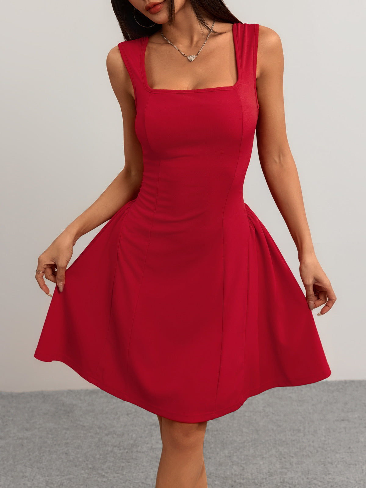 Dame A-linje kjole med firkantet udskæring og flydende nederdel Stilla