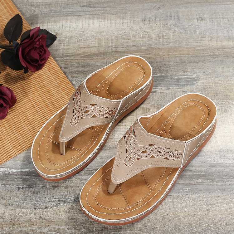 Dame Elegante Tå-split Sandaler med filigran Hulmønster og ergonomisk Sål Stilla