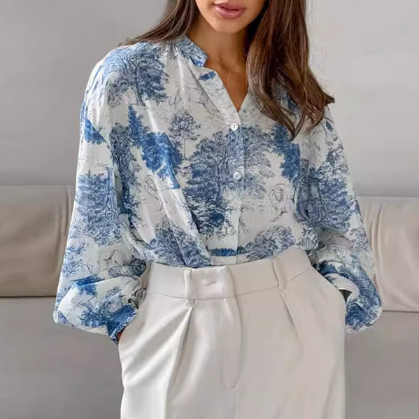 Dame skjorte bluse med floralt motiv og afslappet snit Stilla