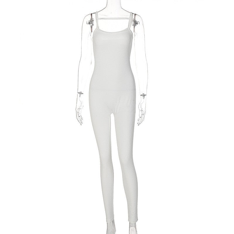 Dame figurformende jumpsuit med lange stropper og elastisk materiale Stilla