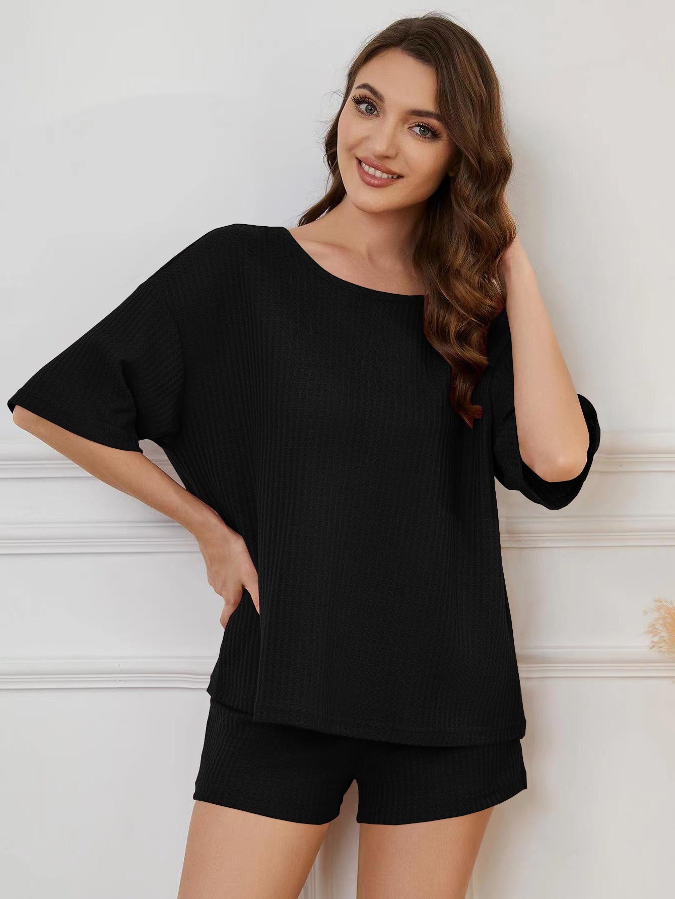 Dame afslappet kortærmet lounge-sæt med høj bærekomfort og generøs pasform Stilla