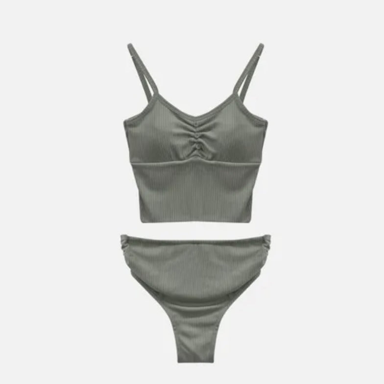 Dame sporty cropped bikini-sæt med rynk og højt trusser Stilla