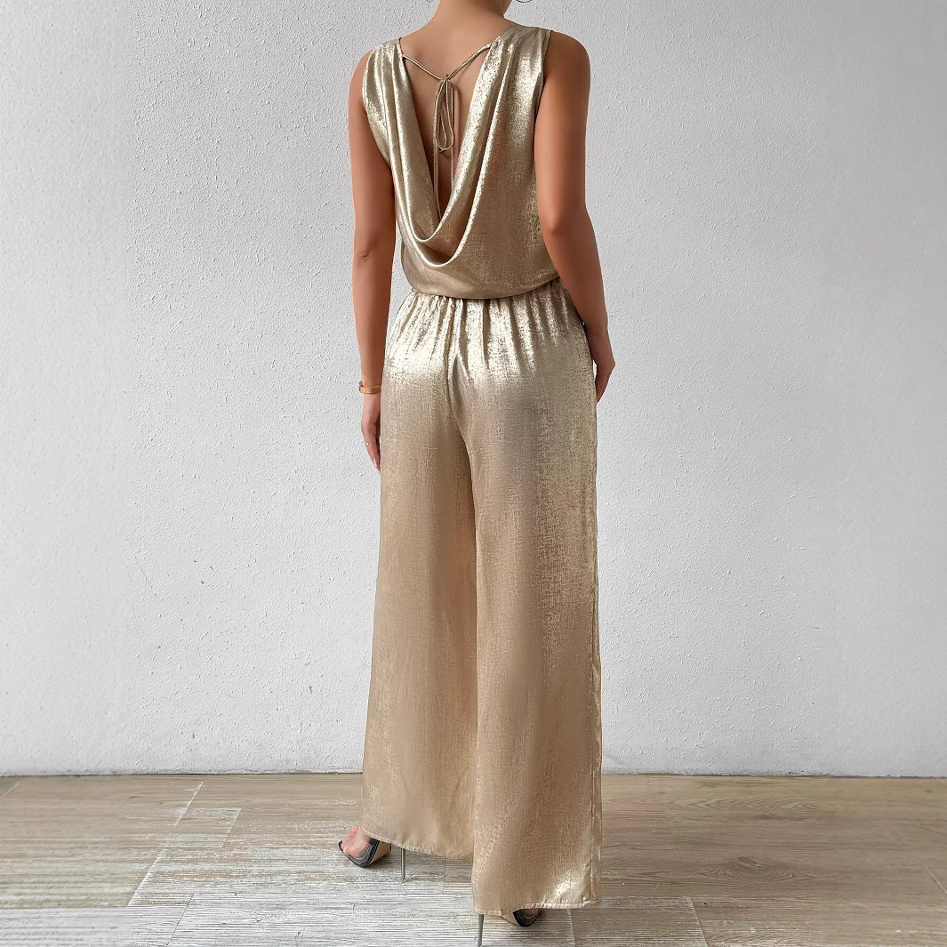 Dame jumpsuit med dyb rygudskæring og flydende silhuet Stilla