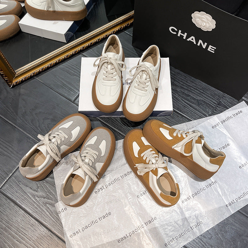 Dame plateau sneakers med struktureret overflade og skridsikker sål Stilla