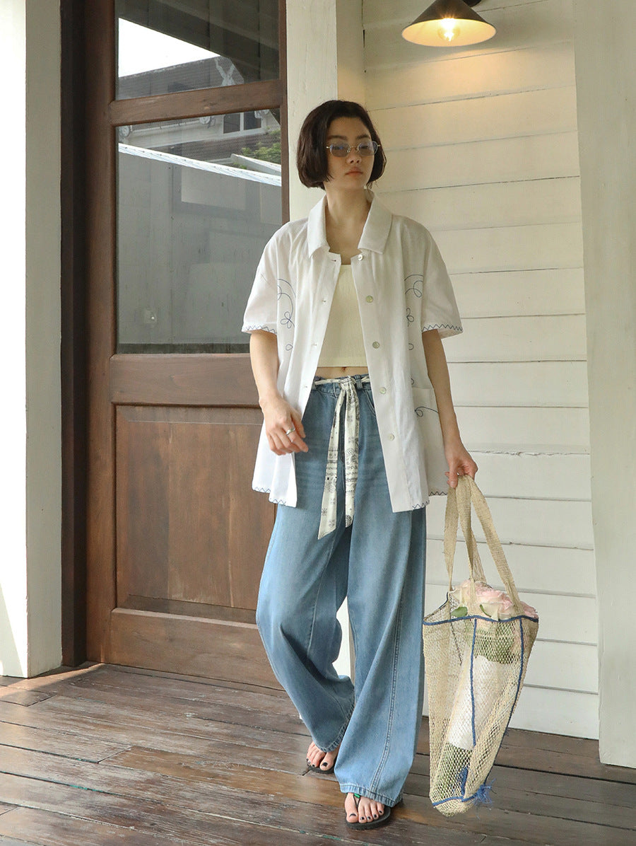 Dame afslappet skjorte med stilfulde broderier og praktisk knaplukning Stilla