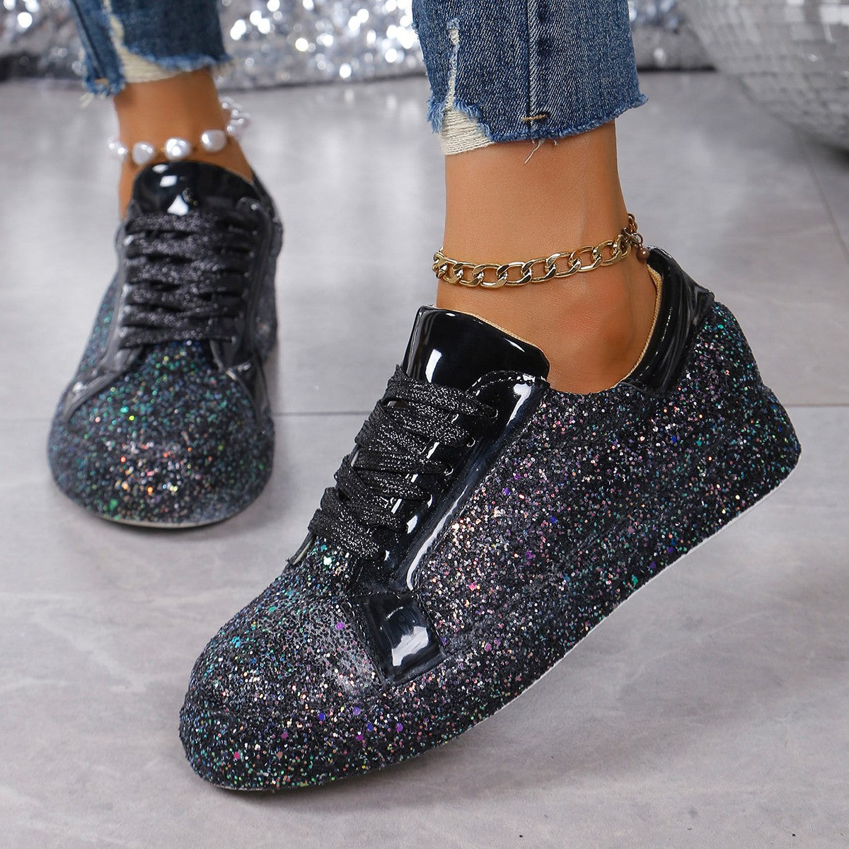 Damer Glitrende Sneakers med sporty design og skridsikker sål Stilla
