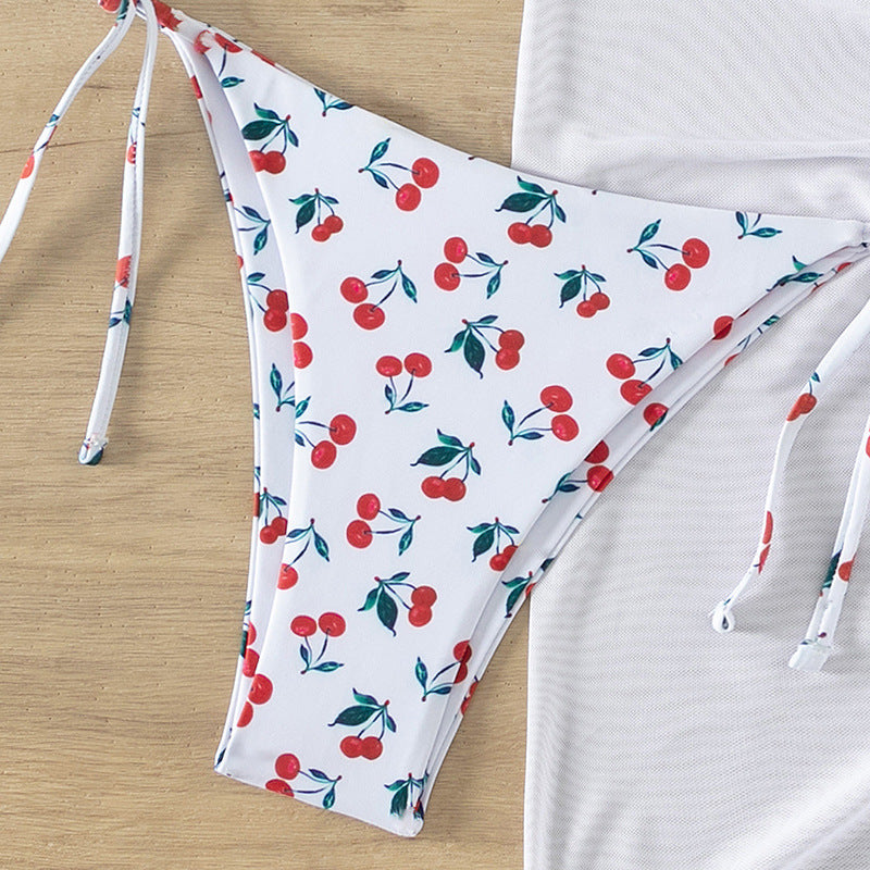 Dame Triangel-Bikini-sæt med gennemsigtig sarong og legesygt kirsebærmønster Stilla