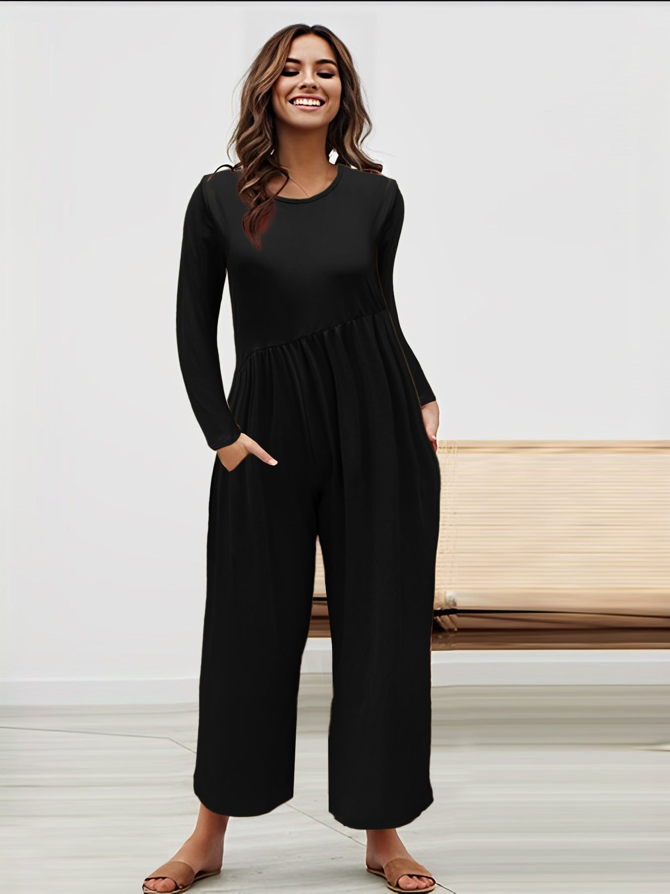 Dame overdimensioneret jumpsuit med sidelining og bredt ben Stilla