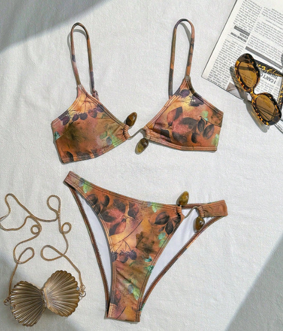 Dame triangel-bikini med justerbare stropper og unikt naturmønster Stilla