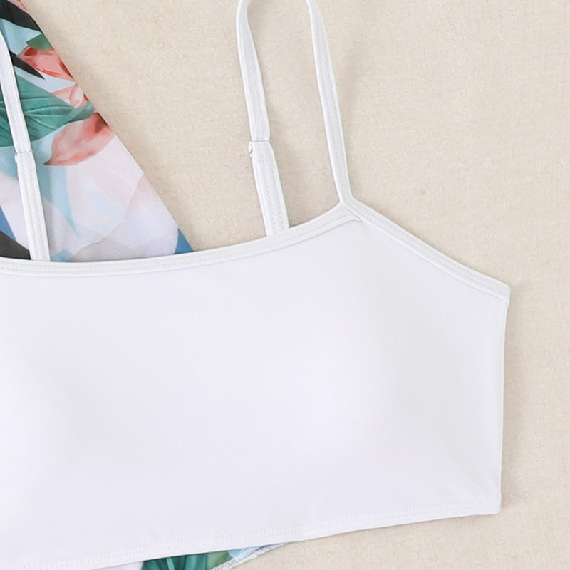 Dame Strand-outfit med floral kimono, crop-top og shorts Stilla