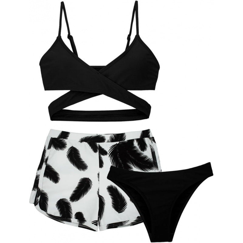 Dame bikini-sæt med kreativt kryds-top og komfortable shorts Stilla