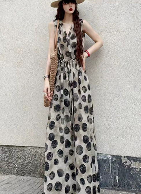 Dame afslappet maxikjole med legende prikkedesign og taljebælte Stilla