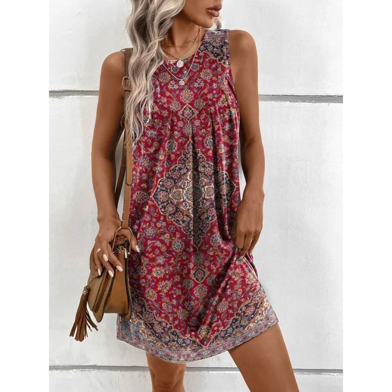 Dame afslappet fritidskjole med elegant print og flettet kant Stilla