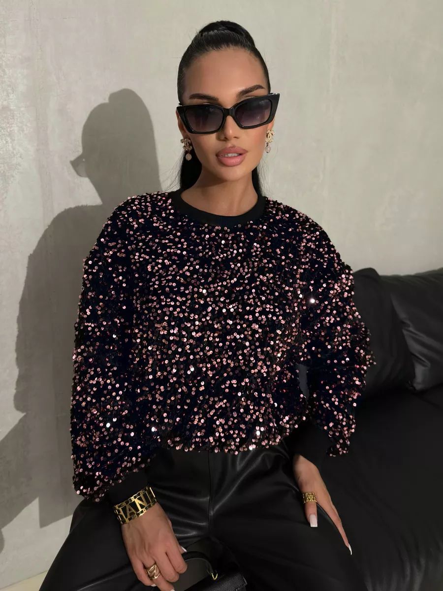 Dame Glitrende Pullover med oversized snit og funklende rhinsten Stilla