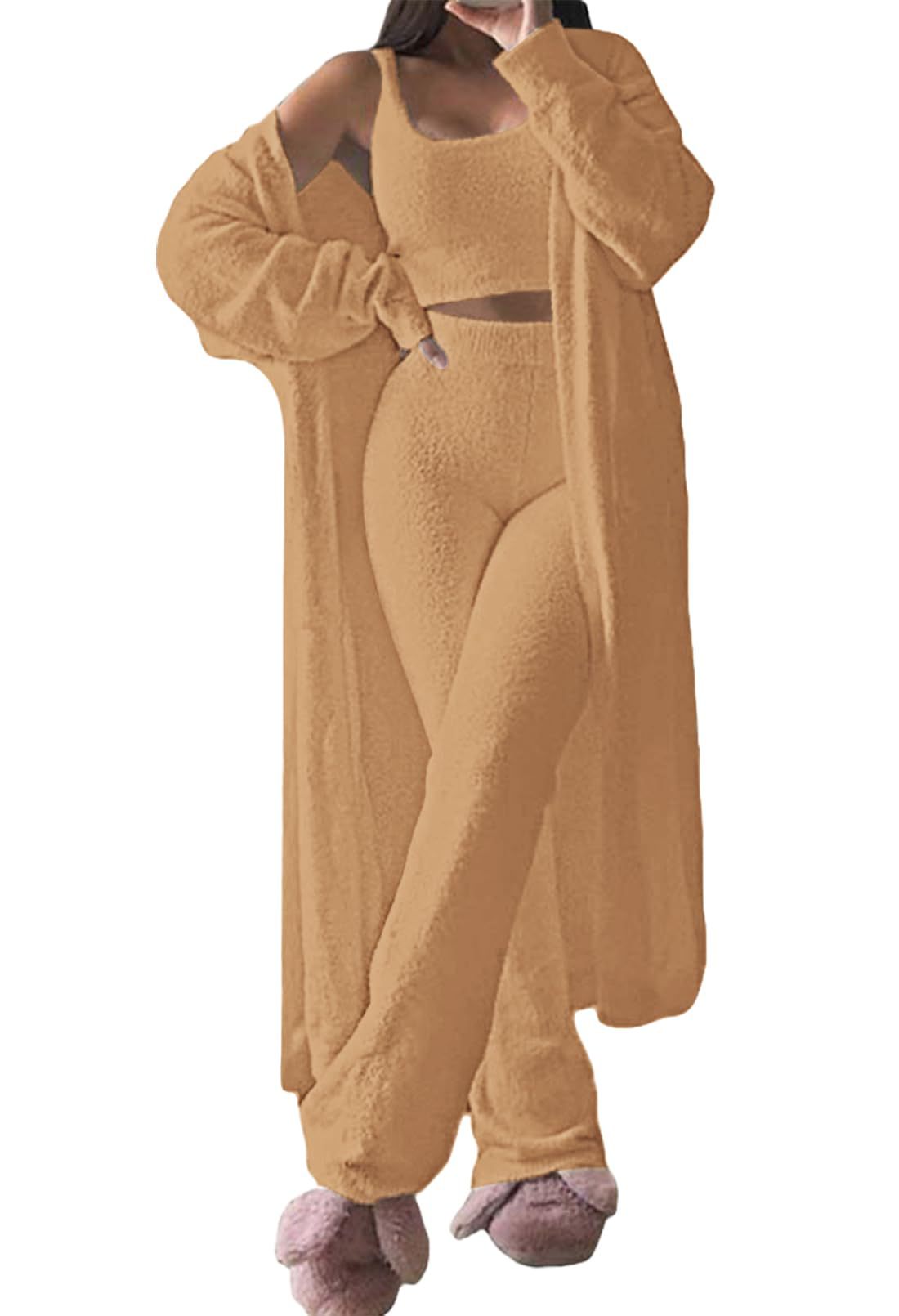 Dame komfortabel strik-loungewear-sæt med cardigan og dyb talje Stilla