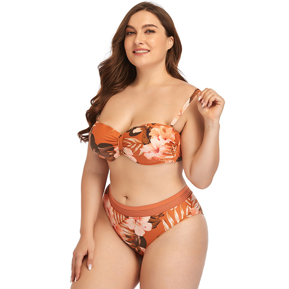 Dame bikini-sæt med blomstret design og højt skårne underdele Stilla