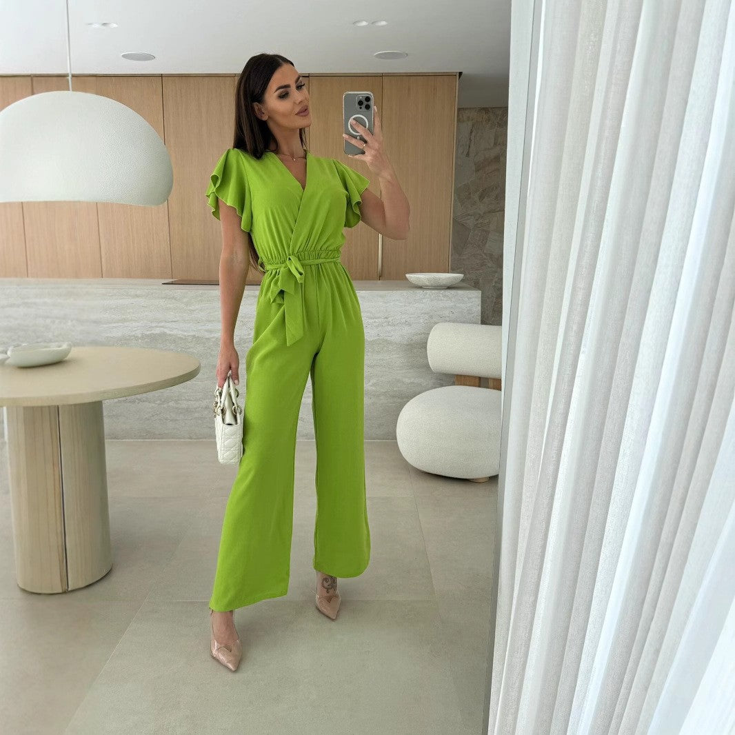 Dame jumpsuit med elegante ruffle detaljer og figursyet snit Stilla