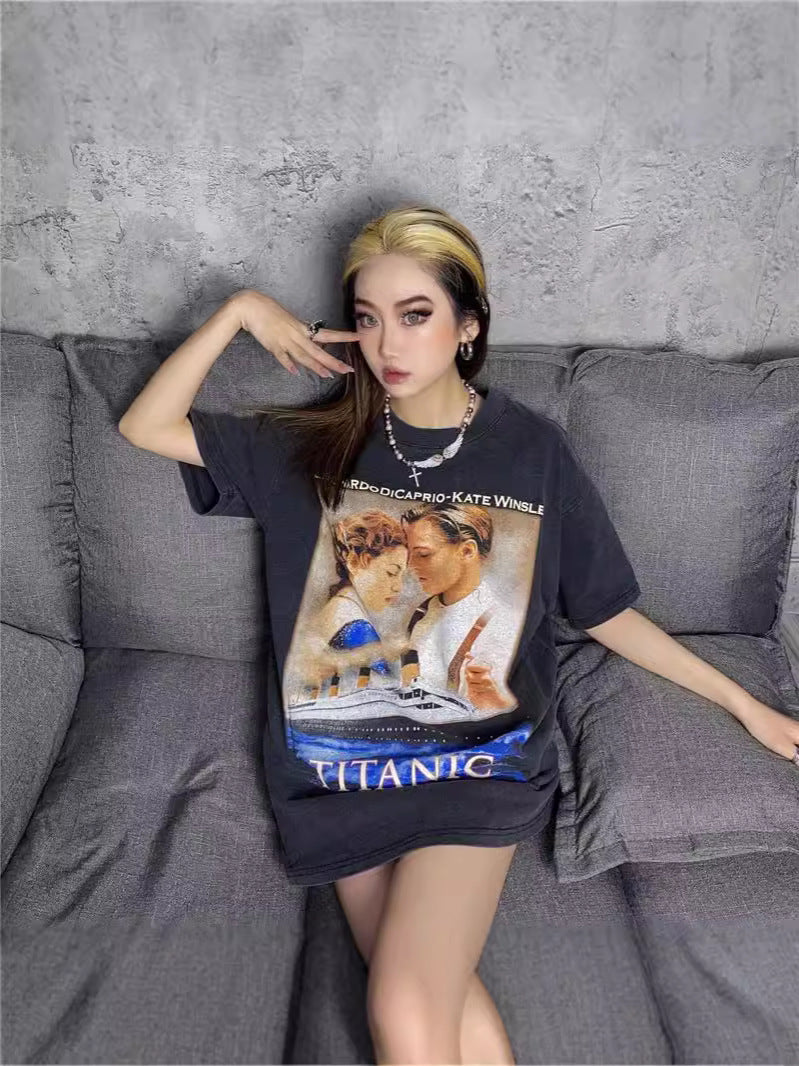 Dame T-shirt med kunstnerisk Titanic grafiktryk og afslappet snit Stilla