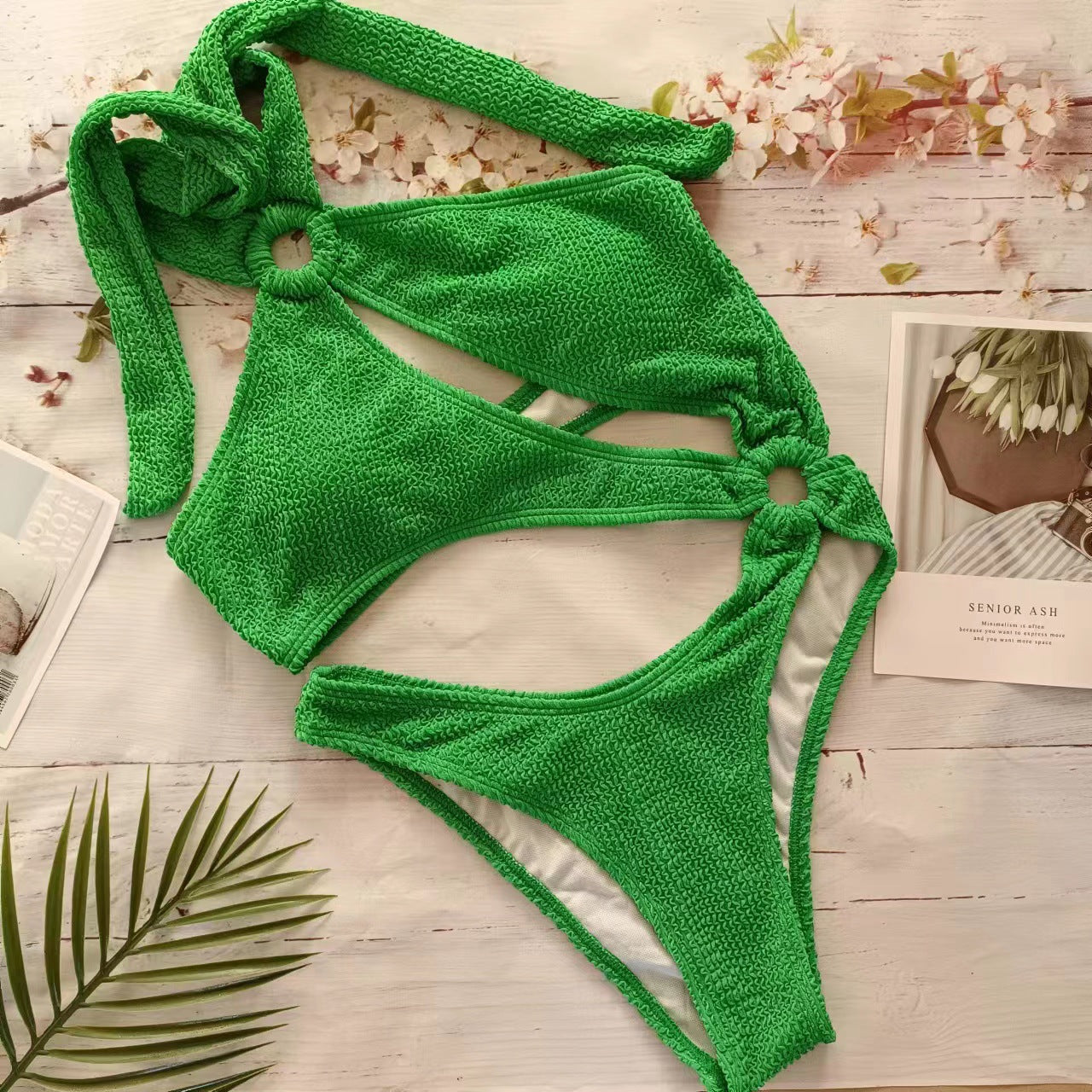 Damebikinier med unikt indpakningsdesign og fashionable ringdetaljer Stilla