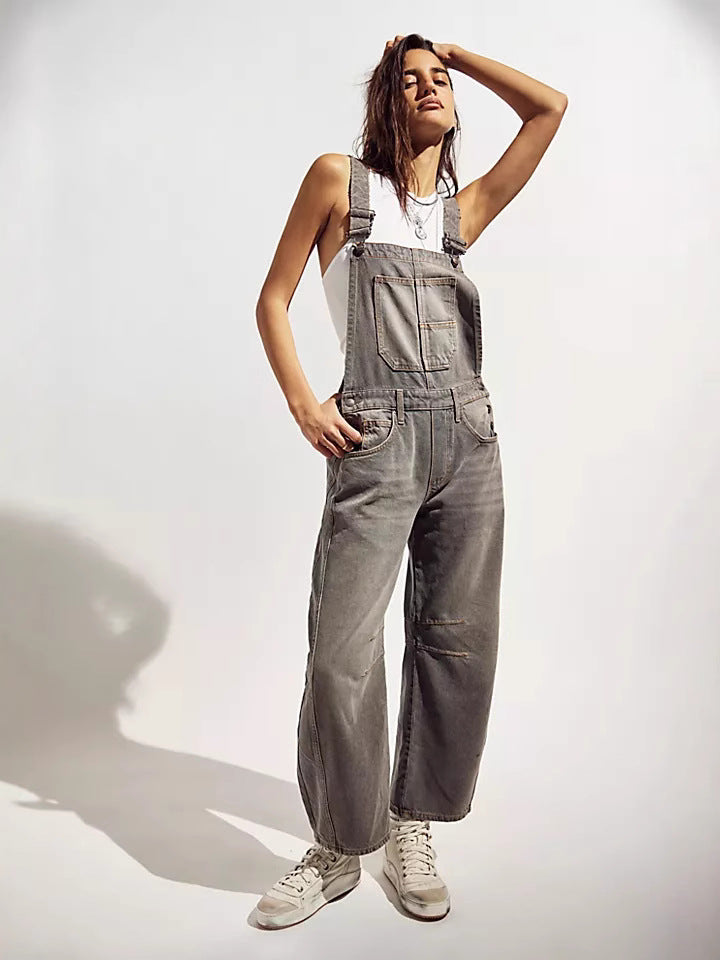 Dame jumpsuit i afslappet oversized stil med praktiske lommer og fashionable accenter Stilla