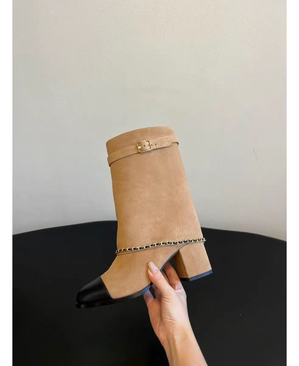 Femme Chunky Heel Slouchy Ankle Boots med kæde-detalje Stilla
