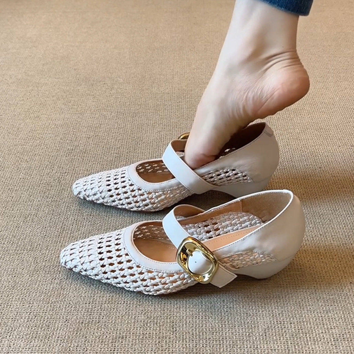 Dame Elegant Flettet Mary Jane Ballerinaer med Dekorativt Spændedetalje Stilla