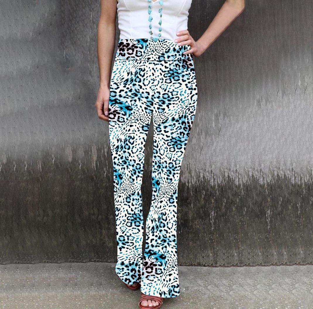 Dame Flared Leggings med farverigt stribemønster Stilla