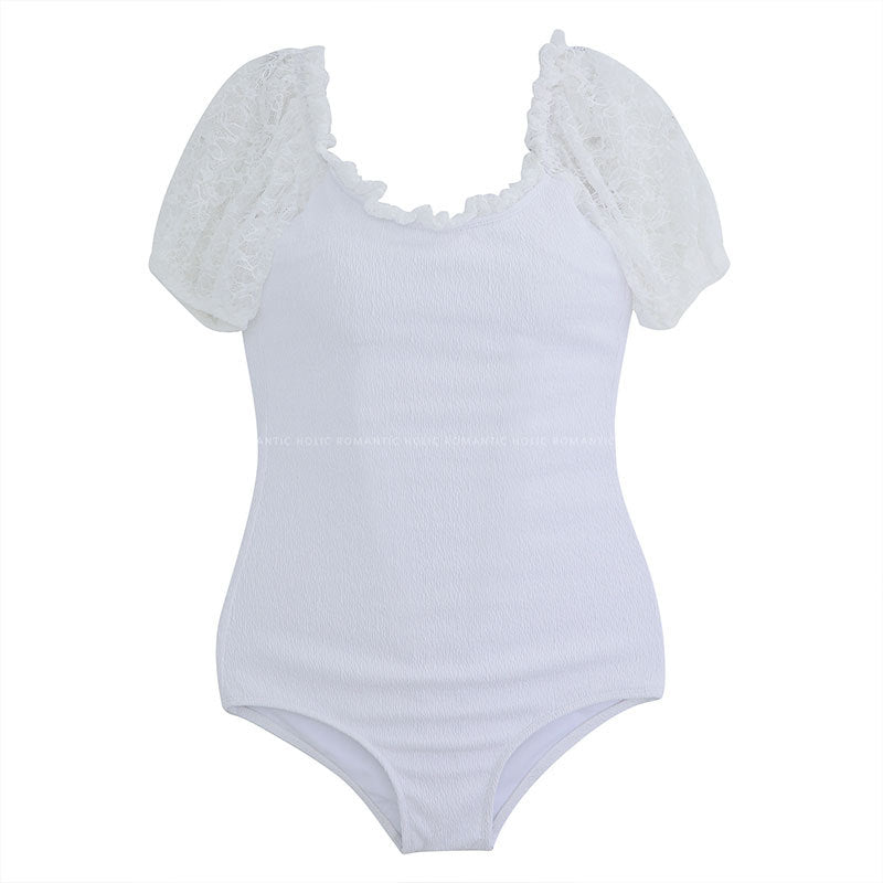 Dame elegant badedragt med fine puffærmer og romantisk flæse design Stilla