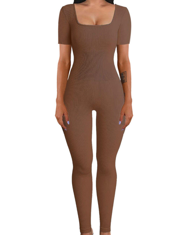 Dame jumpsuit med ribbet design og firkantet udskæring Stilla