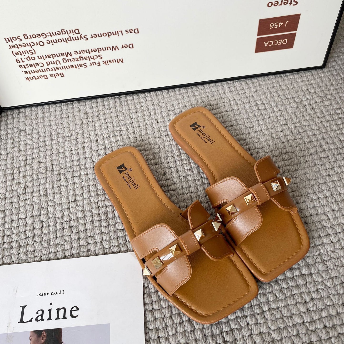 Dame designer hjemmesko med dekorative nitter Stilla