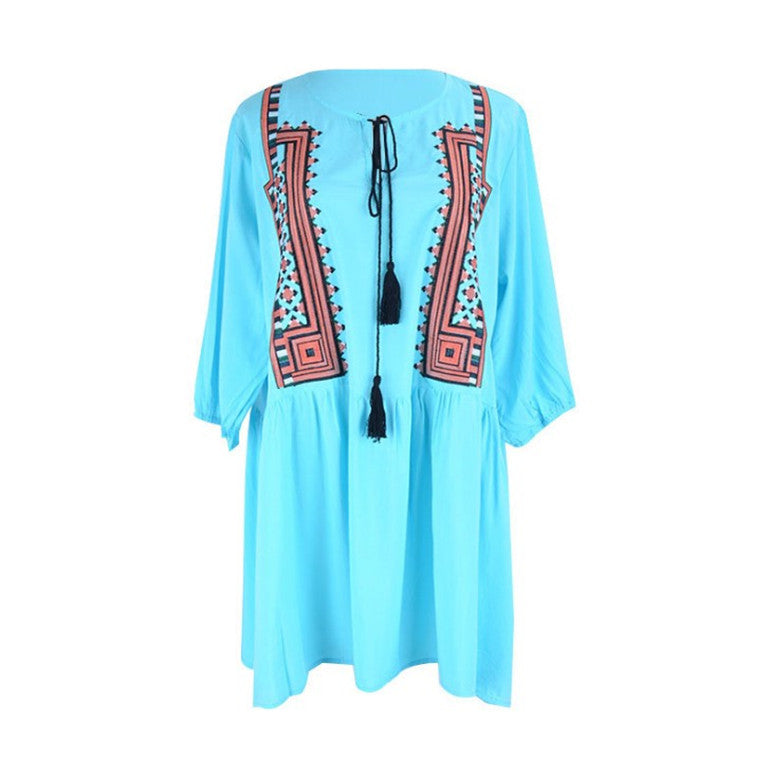 Dame afslappet kjole med kunstnerisk broderedesign Stilla