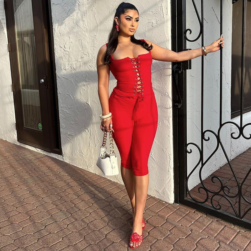 Dame Elegant Jumpsuit med snøring og tætsiddende design Stilla