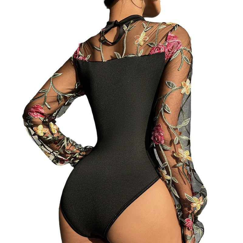 Dame Elegant Body med specialiseret blomst- og netdesign Stilla