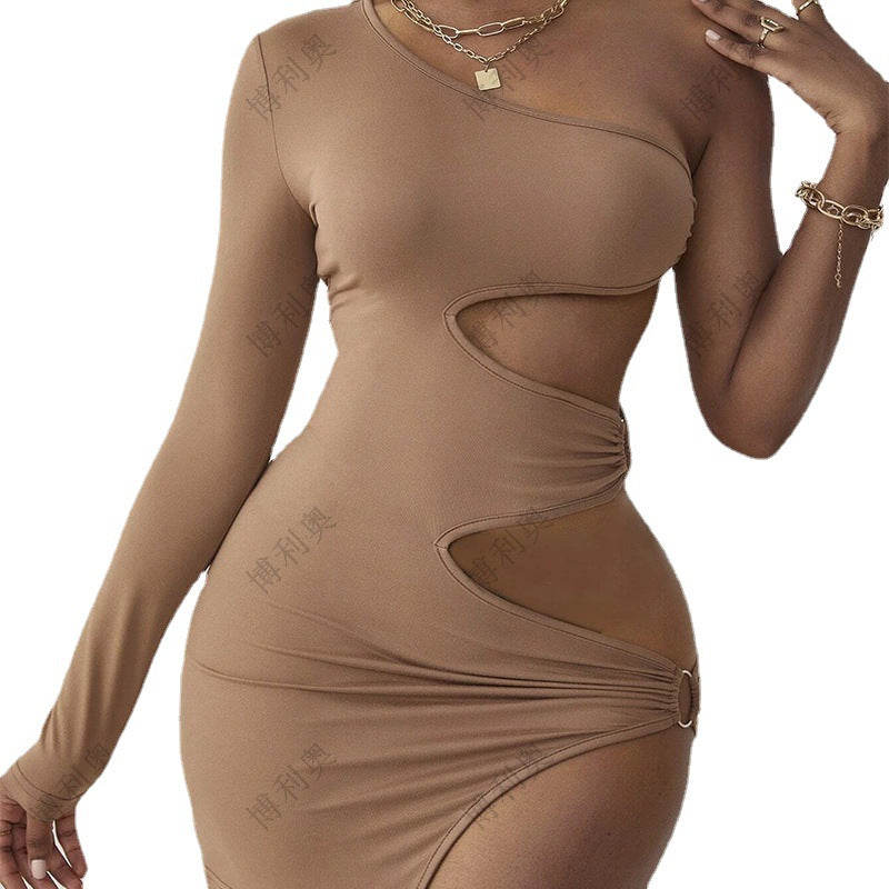 Dame Cut-Out Minikjole med asymmetrisk design og tætsiddende snit Stilla