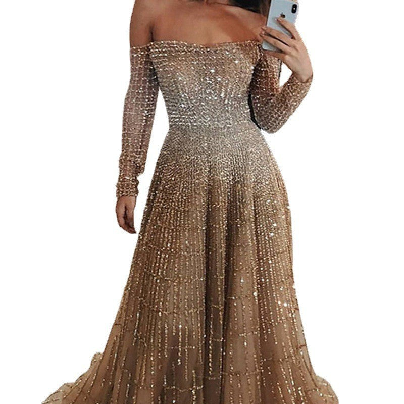 Dame Elegant aftenkjole med skinnende detaljer og stropløs snit Stilla