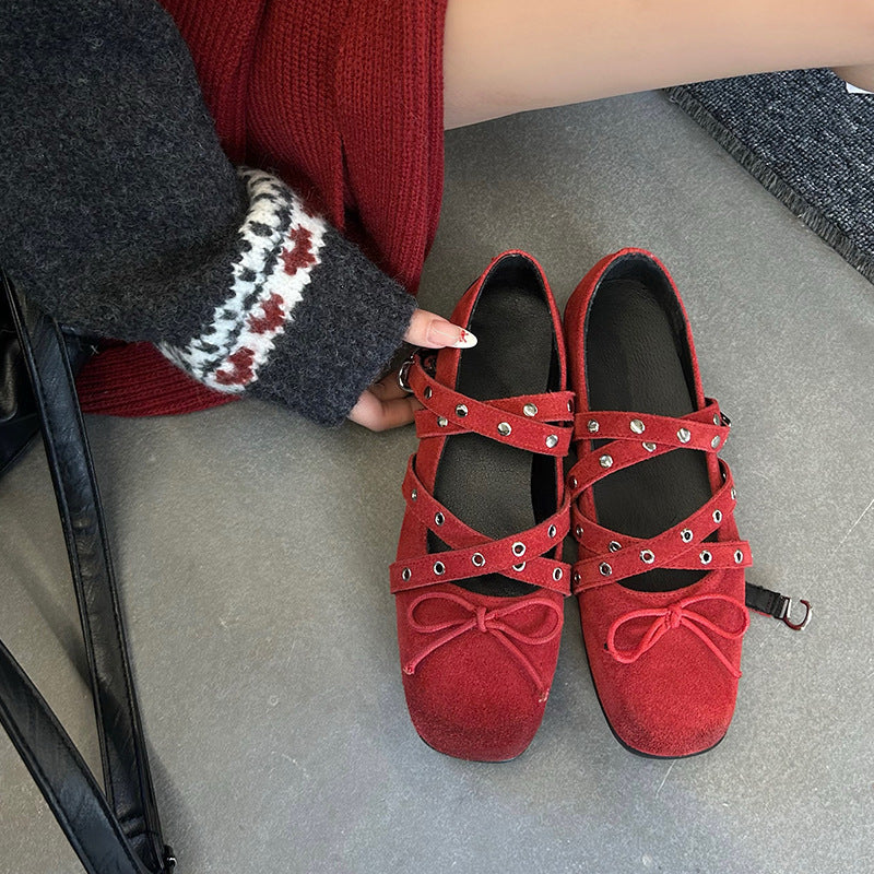 Dame Stilfulde Cross-Strap Ballerinas med Dekorativ Bue og Metalliske Akcenter Stilla