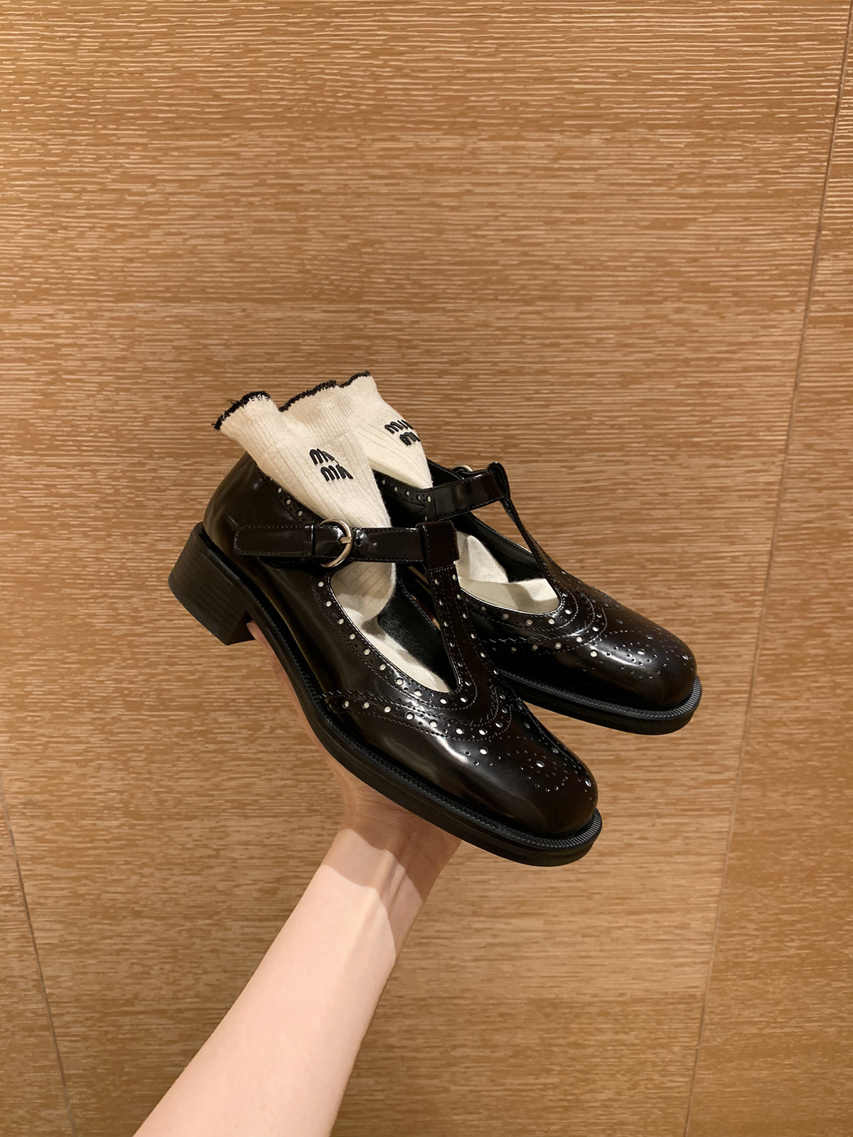 Dame Dekorative Mary Jane Pumps med udsnitsdesign Stilla