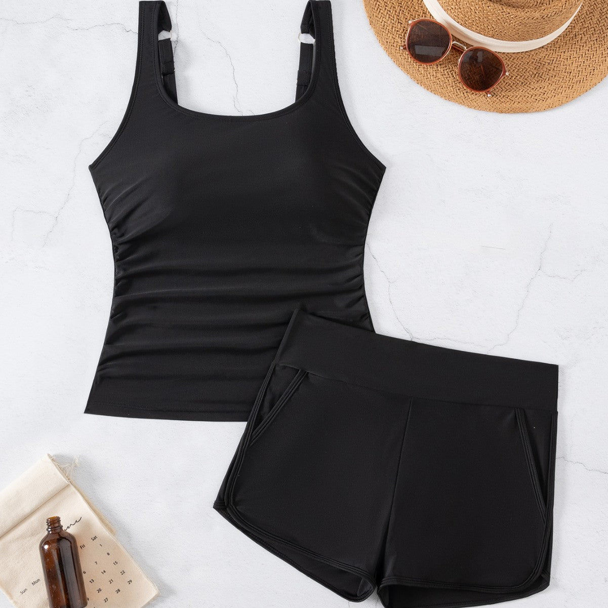Dame Sporty Badetop med Shorts og sidelommer Stilla
