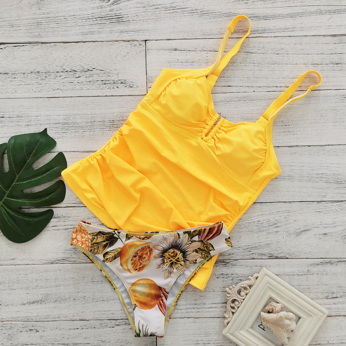 Dame Tankini-sæt med blomsterprint og flæse-detaljer Stilla